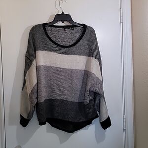 Dex Crop Sweater Size Medium
